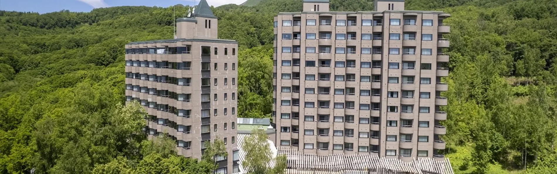 ワンニセコリゾートタワーズ(ONE NISEKO RESORT TOWERS)