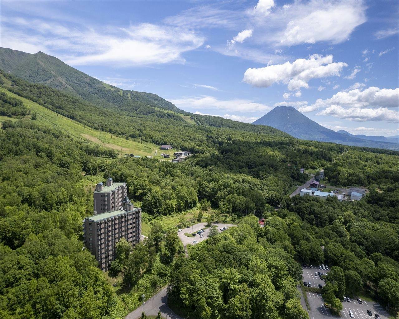 ワンニセコリゾートタワーズ（ONE NISEKO RESORT TOWERS）
