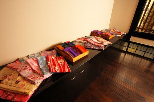 เลือกชุดยูกาตะสี