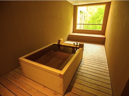 客室露天風呂の一例（206号室）