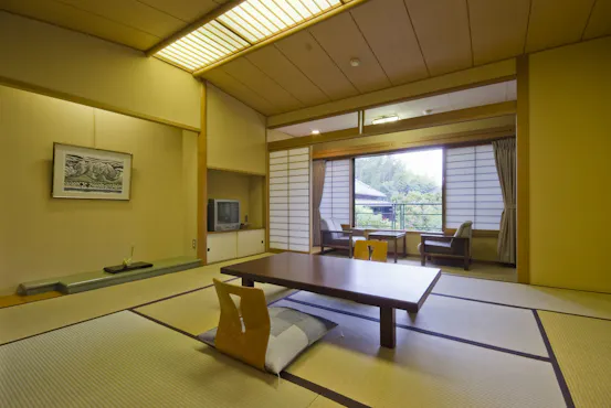 【ห้องพักอาคารใหม่】10 เสื่อทาทามิ พร้อมห้องน้ำและห้องสุขา