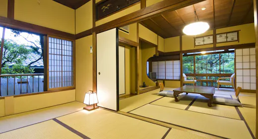 【本館客室】 大正15年築のお部屋の一例