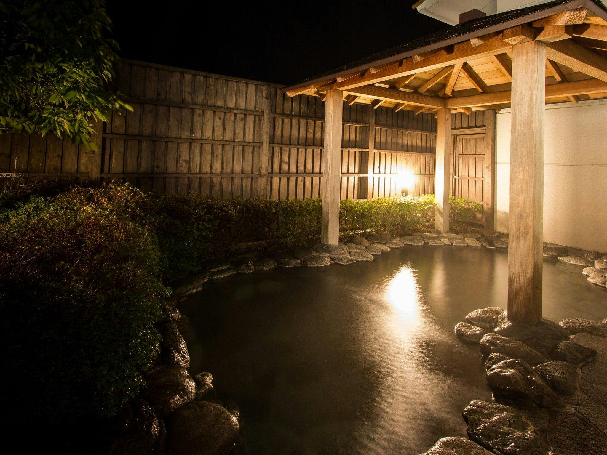 「森の湯」露天風呂