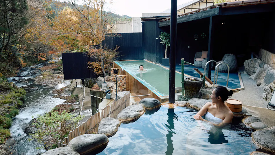Fujinoya: Inn with Open-Air Baths for Couples