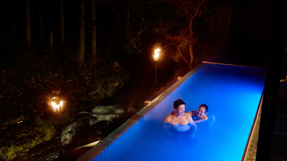 Fujinoya: Inn with Open-Air Baths for Couples