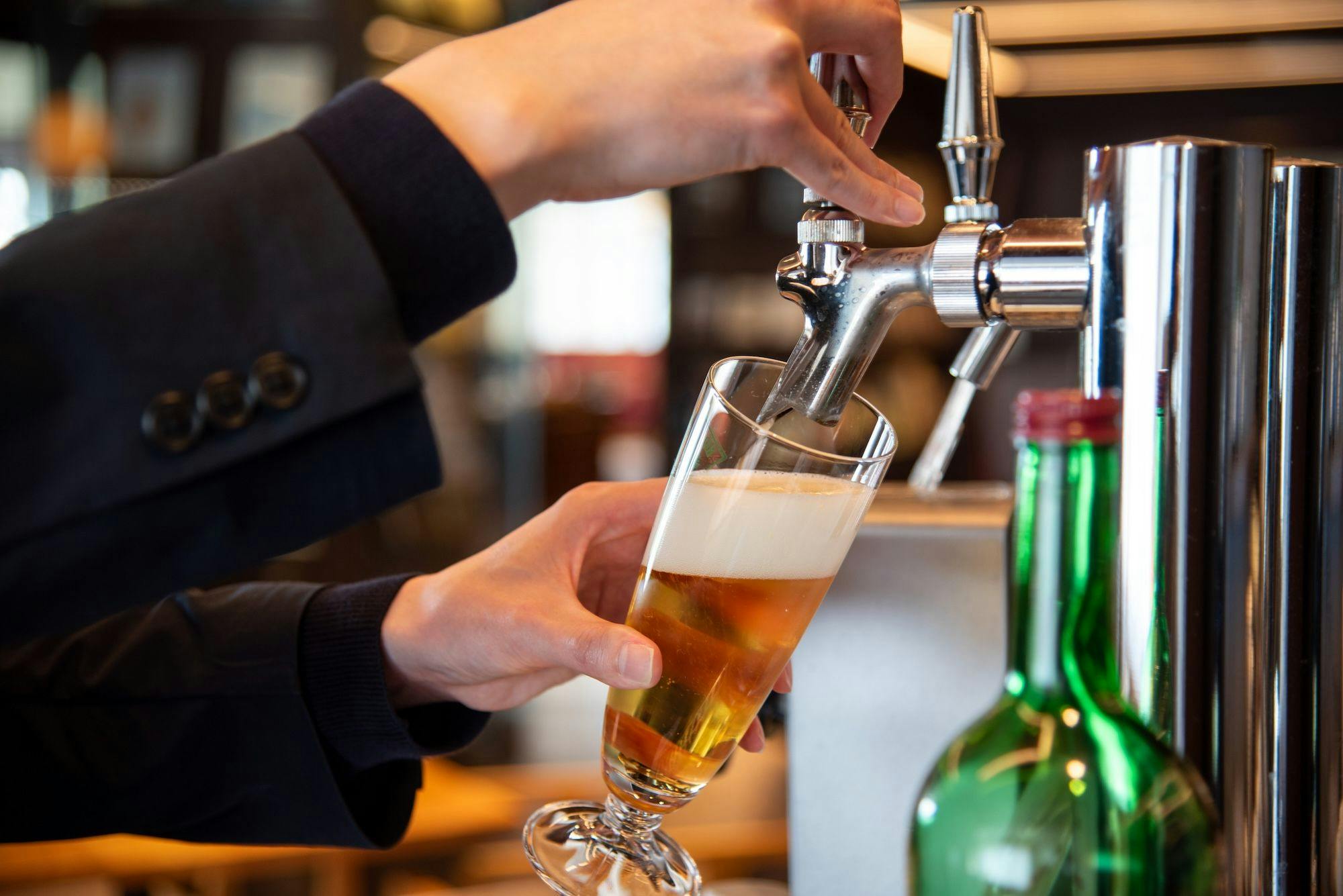 【夏秋割】生ビール＆軽食を楽しめるラウンジオールインクルーシブ／観光に最適な立地／こだわりの朝食付き