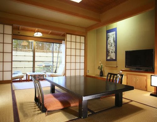 【和室10畳+坪庭】