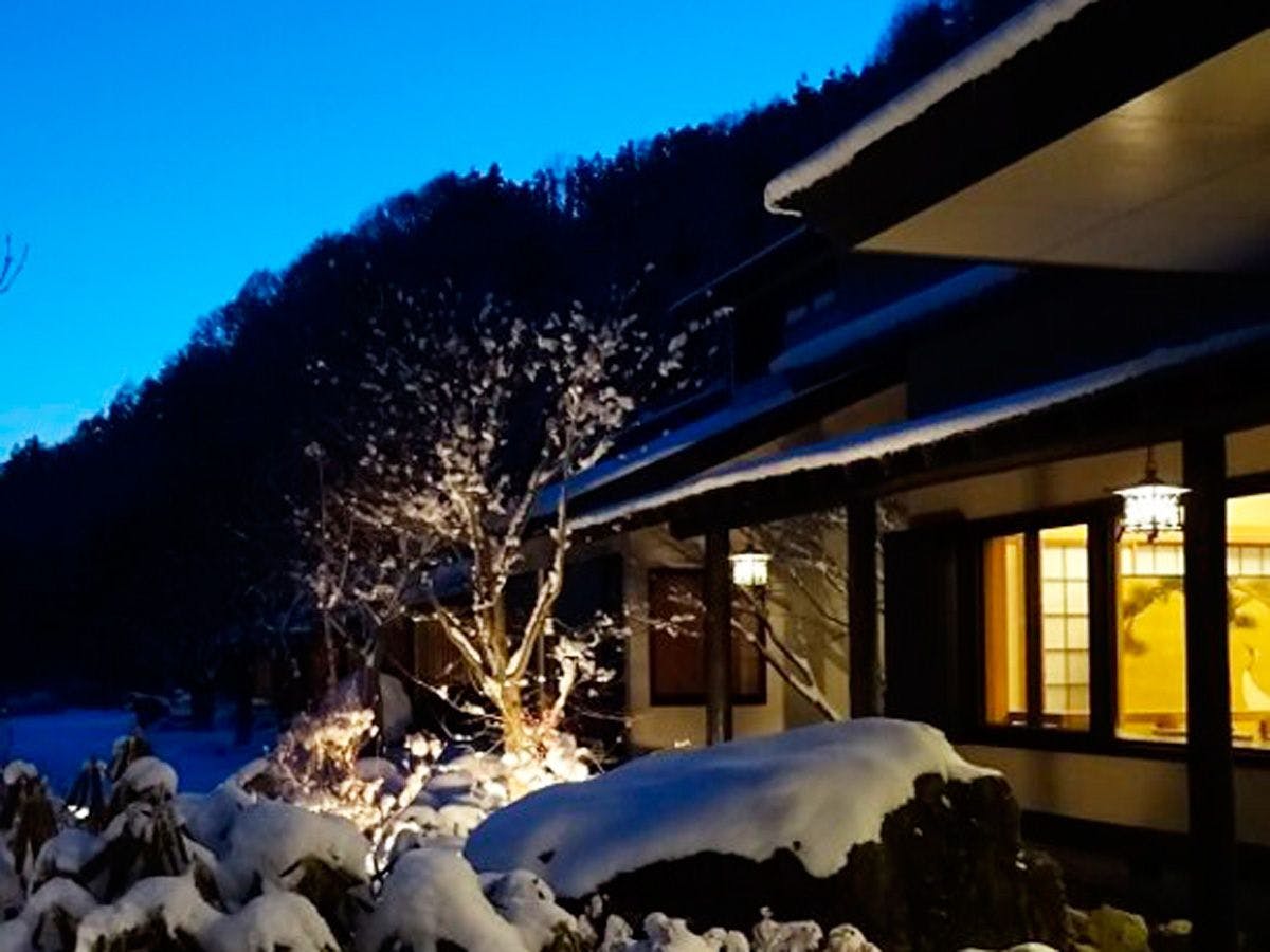 川場温泉　清流の里　錦綉山荘