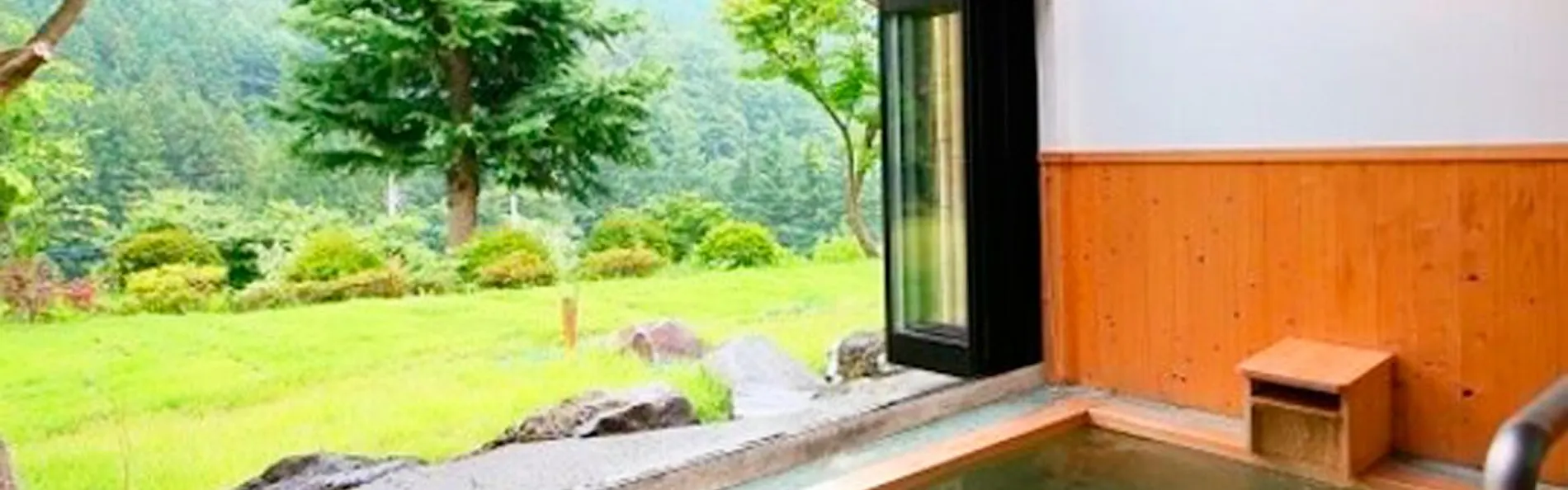 川場温泉 清流の里 錦綉山荘