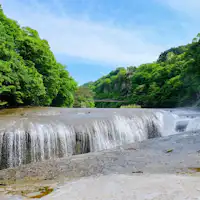 น้ำตกฟุกิวาเระ / ประมาณ 30 นาทีโดยรถยนต์จากที่พักของเรา