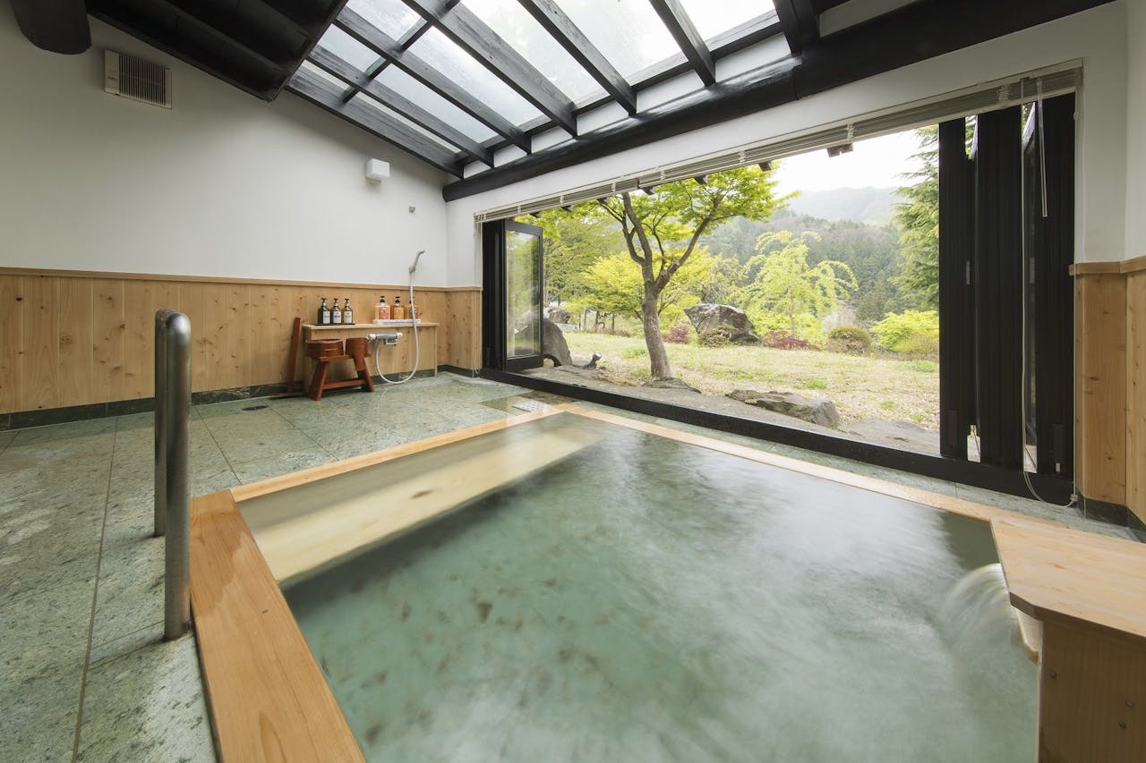川場温泉　清流の里　錦綉山荘