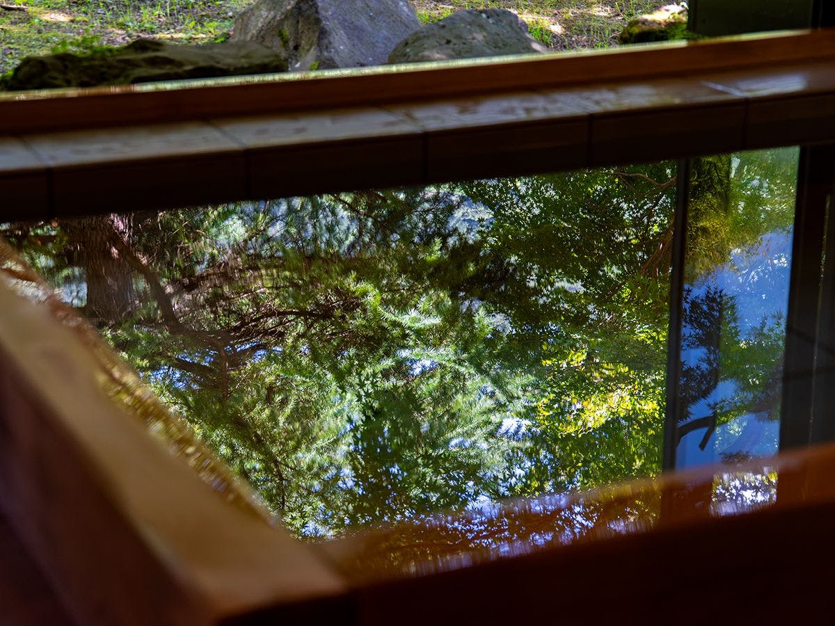 川場温泉　清流の里　錦綉山荘