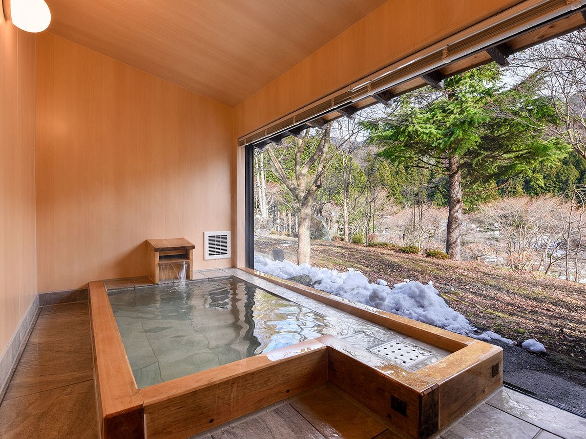 川場温泉　清流の里　錦綉山荘