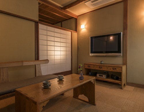 【客室／リビング】