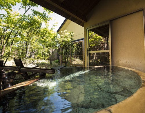 【大山蓮華／おおやまれんげ】客室露天風呂