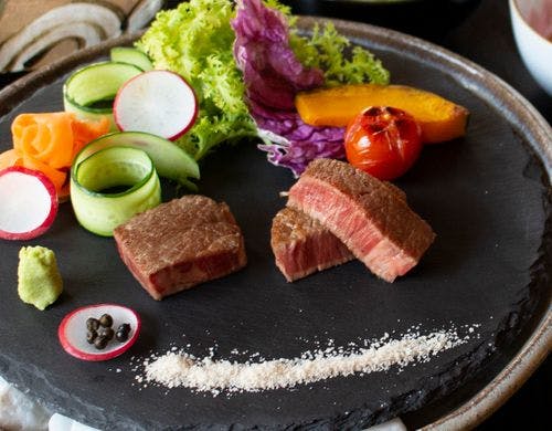 【夏の美食】米沢牛と蔵王牛の食べ比べ