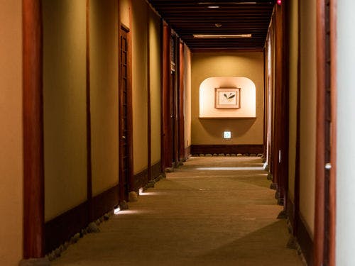 【静寂な館内】どこか懐かしい佇まい