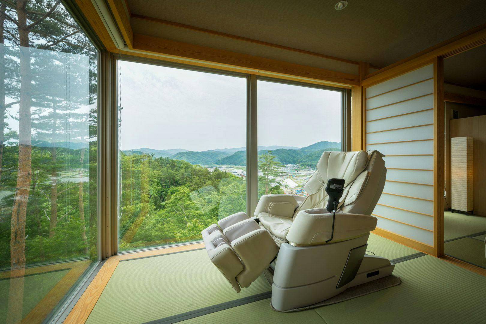 【次郎の庵・２階】２０帖