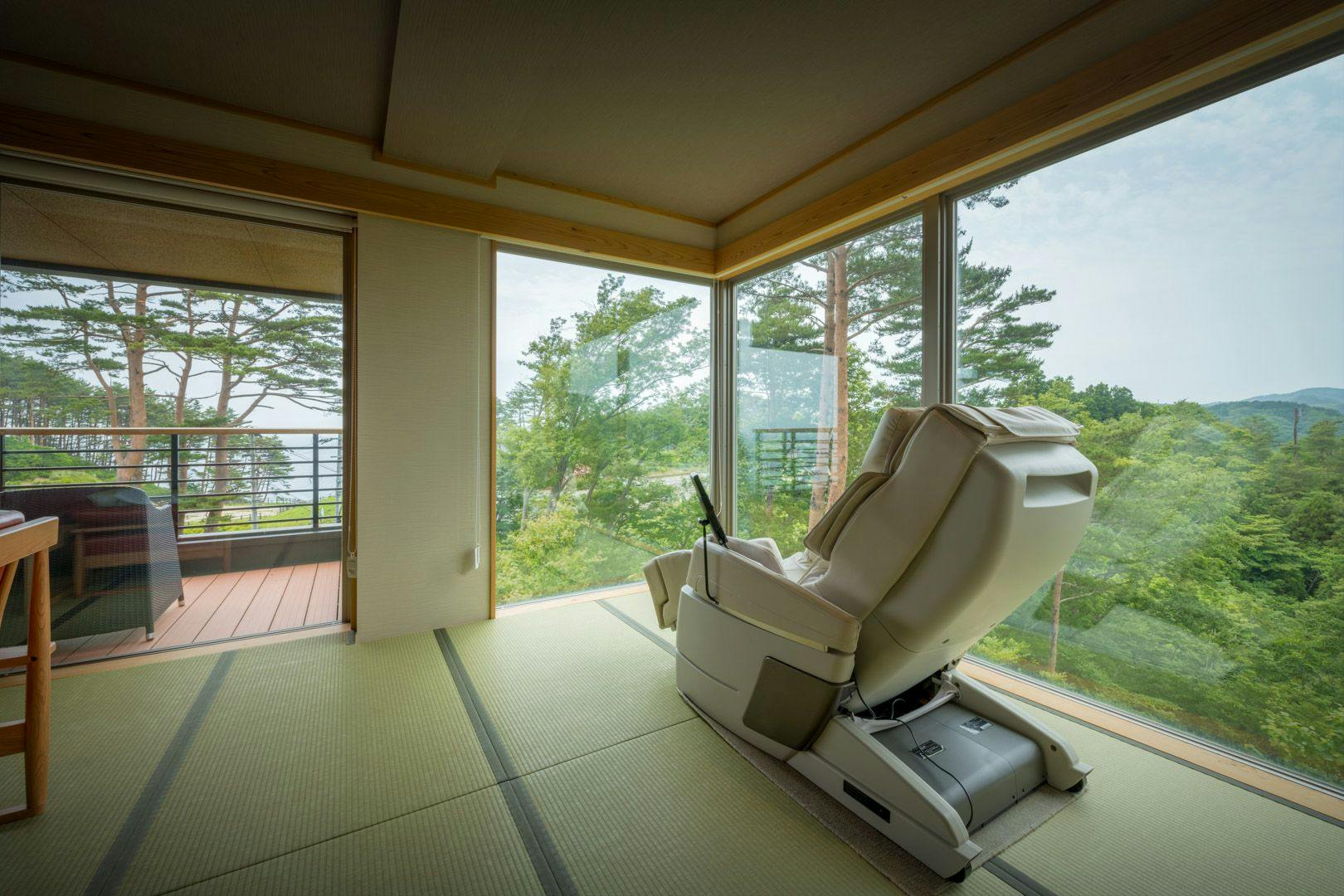 渚亭たろう庵