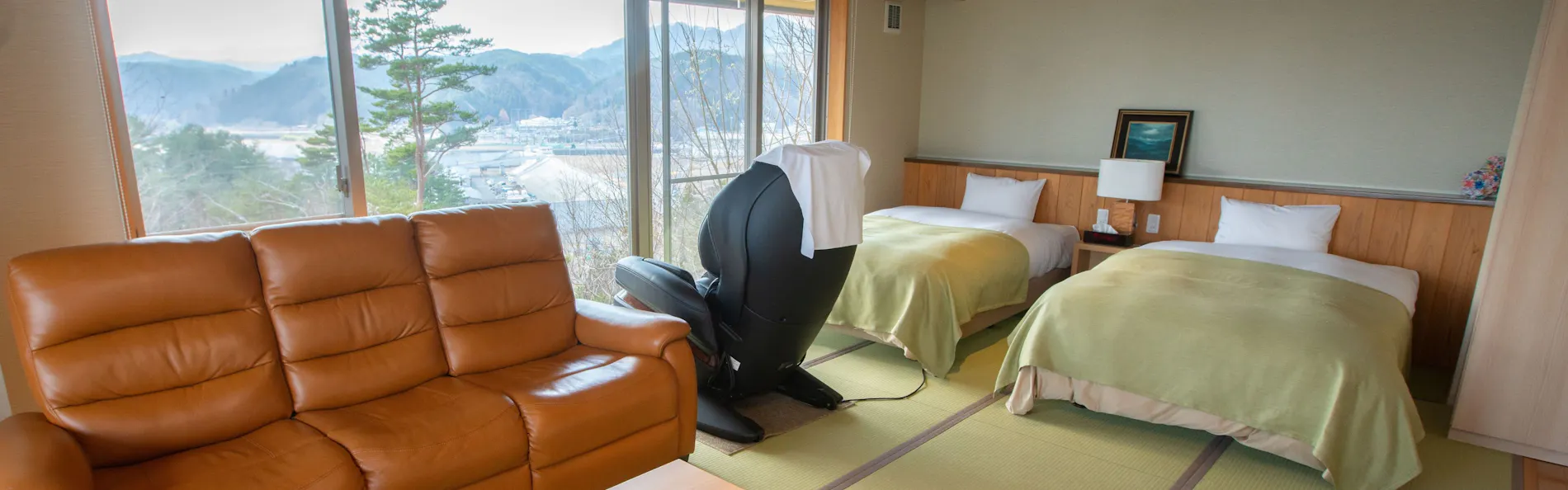 渚亭たろう庵