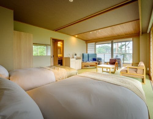 【次郎の庵・１階】１４帖