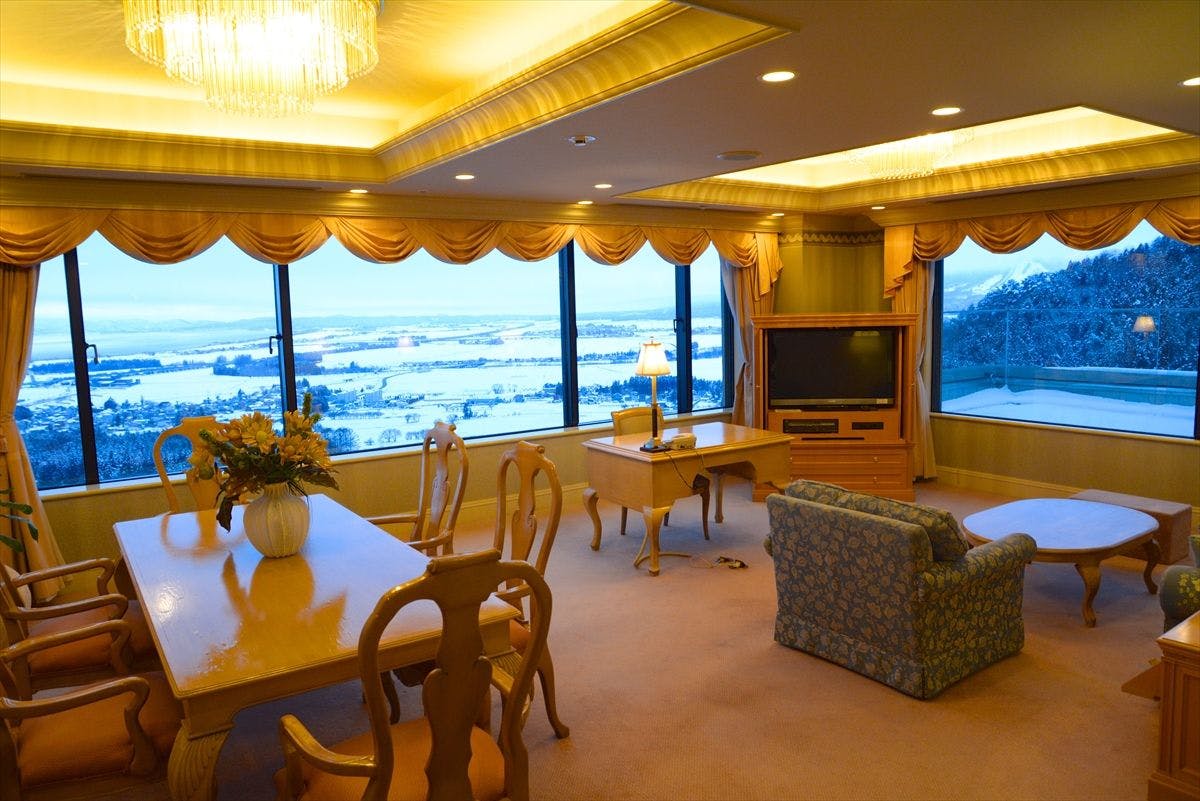 ロイヤルスイートリビング