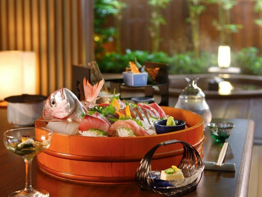 【スタンダードプラン】露天風呂付客室で大人の休日。豪華桶盛・鮑を堪能＜お部屋食＞