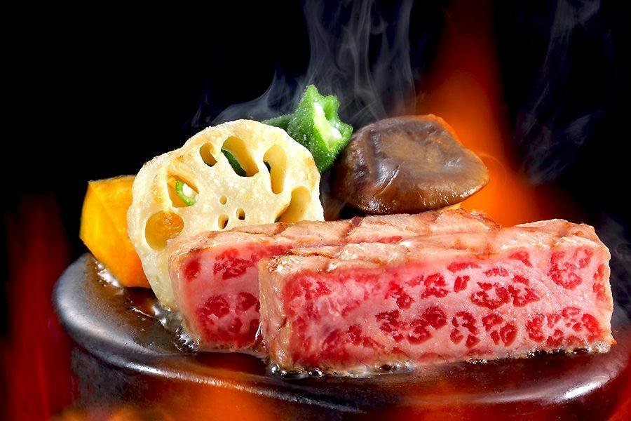 【料理ランクUP】千葉県産のブランド牛「彩美牛」を堪能＜彩美牛の鉄皿焼き付＞