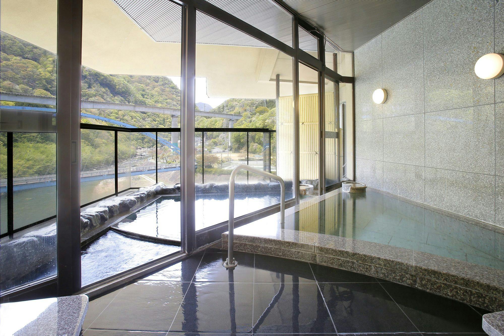 川治温泉 湯けむりの里 柏屋