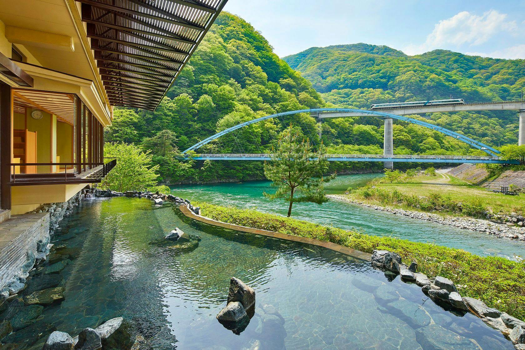 川治温泉 湯けむりの里 柏屋