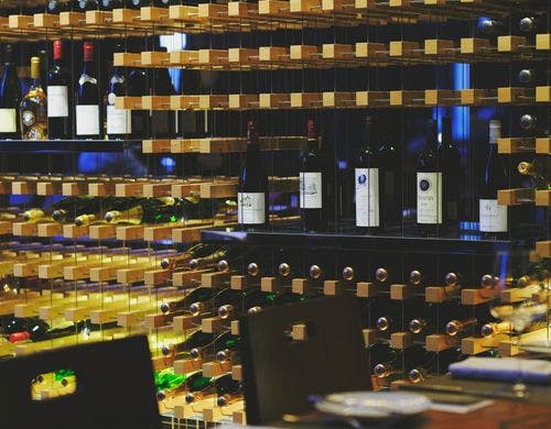 レストラン「ブラッスリー」