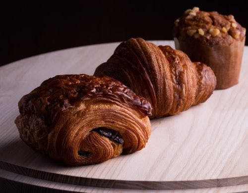 毎朝焼きたて自家製ペストリー