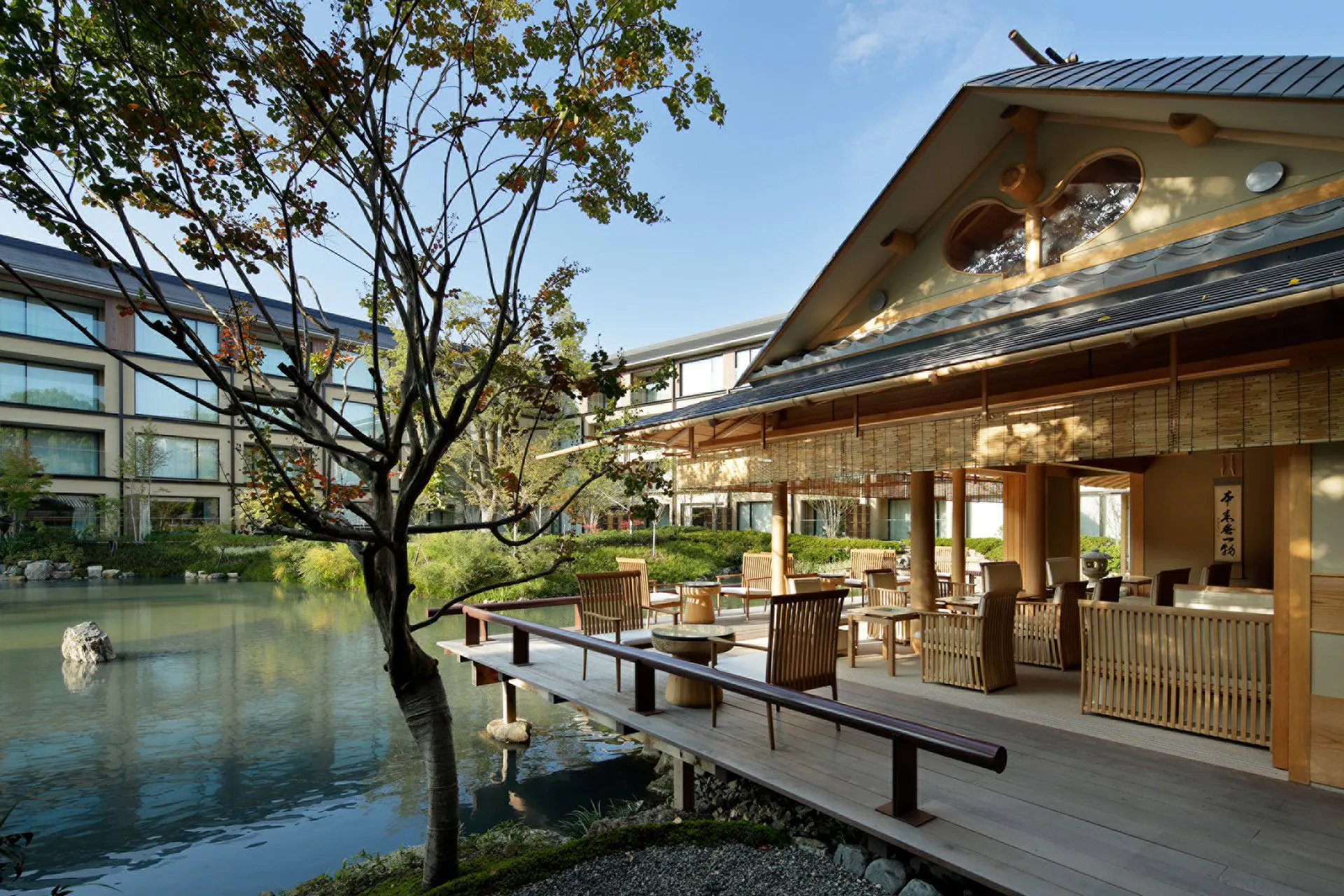 ラウンジ「楓樹」