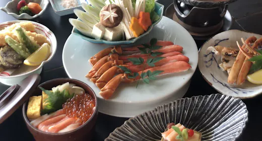 【早割90】期間限定|南国沖縄で味わう北海の美食「蟹づくし御膳」|焼蟹・蟹しゃぶ・蟹天ぷら/夕朝食付