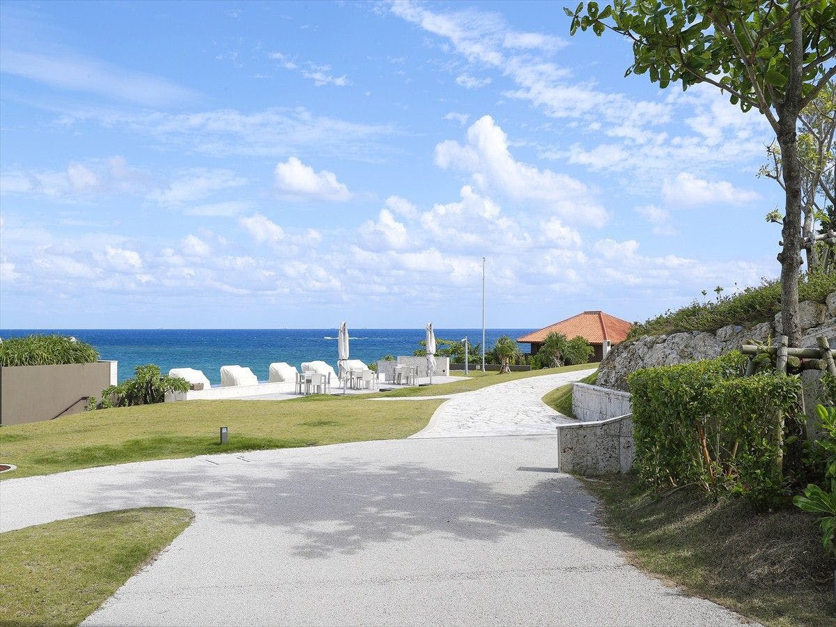 THE HIRAMATSU HOTELS & RESORTS 宜野座