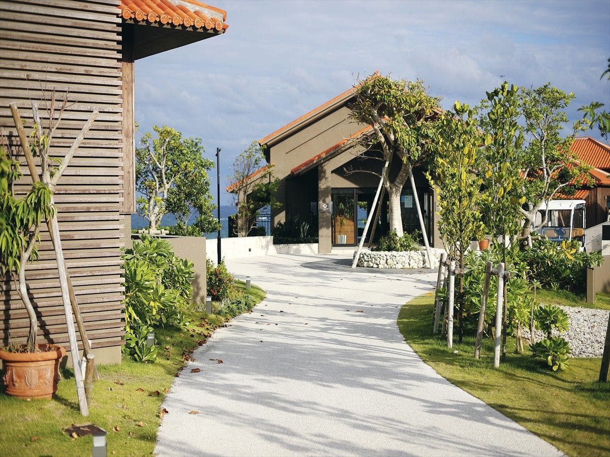 THE HIRAMATSU HOTELS & RESORTS 宜野座