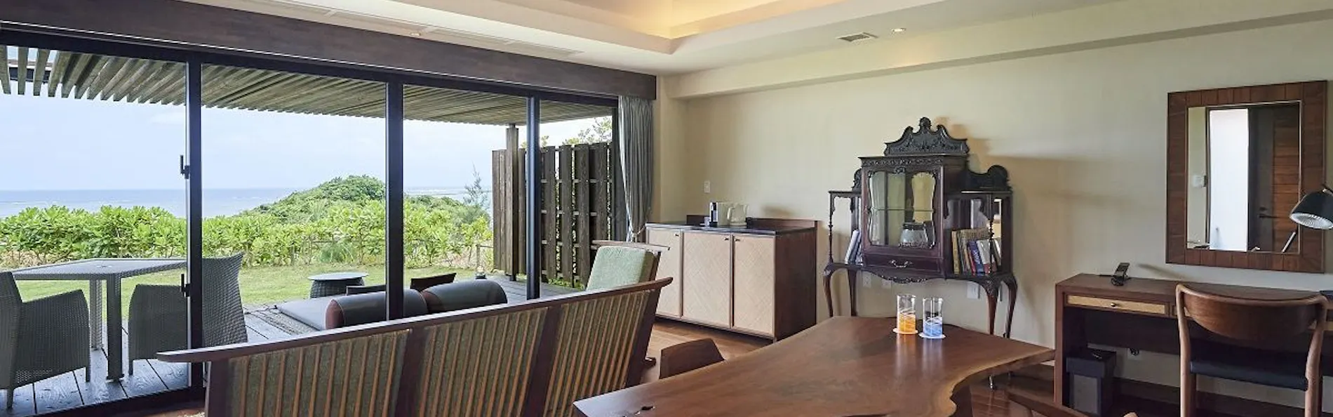 THE HIRAMATSU HOTELS & RESORTS 宜野座