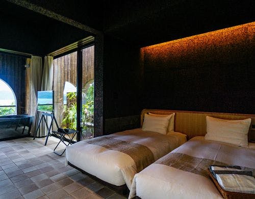 Bay view villa with outdoorbath