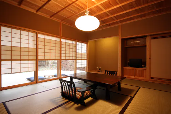 【拾番】かやぶき日本家屋離れ