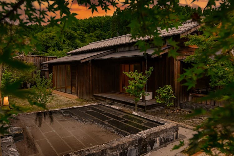 【四拾番】一軒家平屋　広めの客室露天風呂と内湯付のサムネイル画像