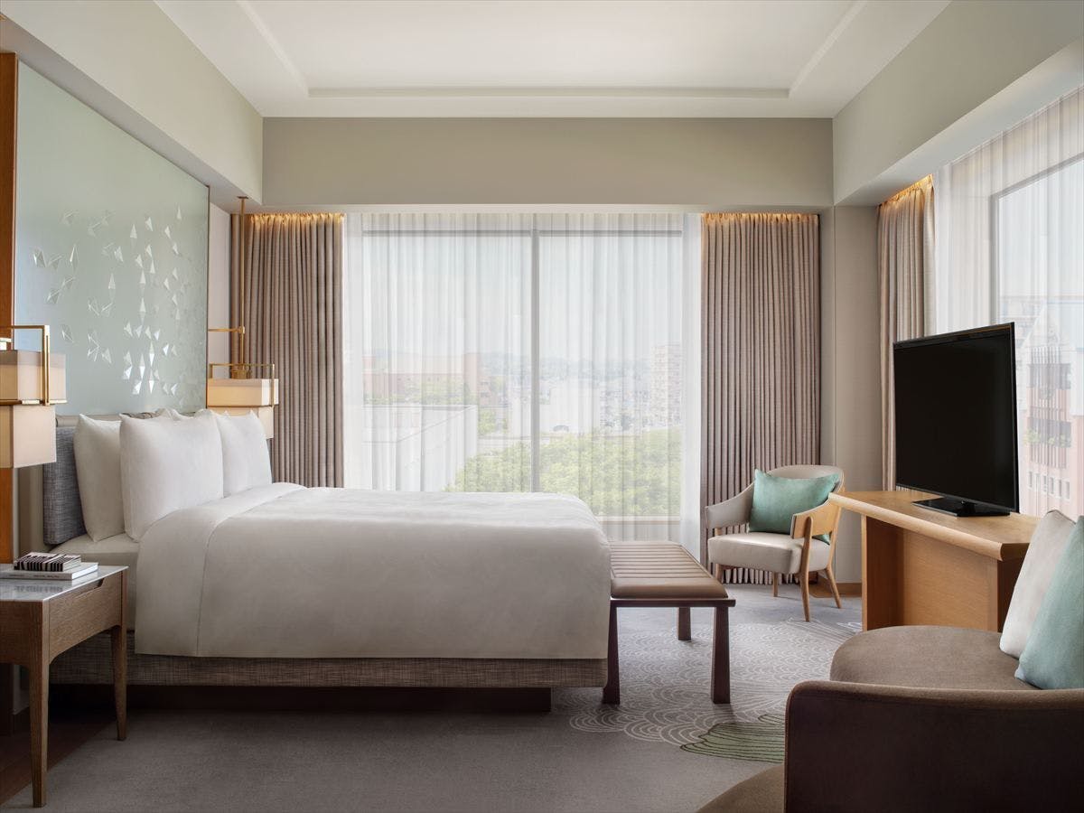 Executive Suite King Bed Room