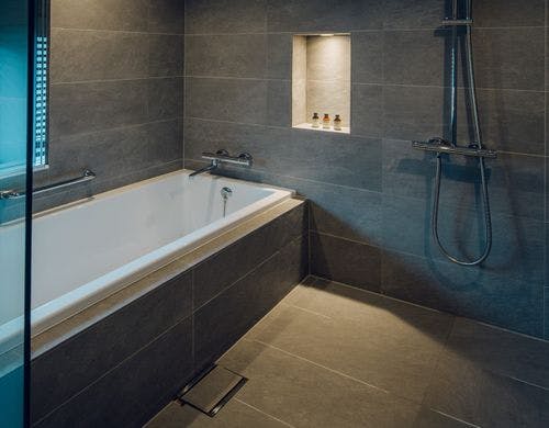 スイート　浴室