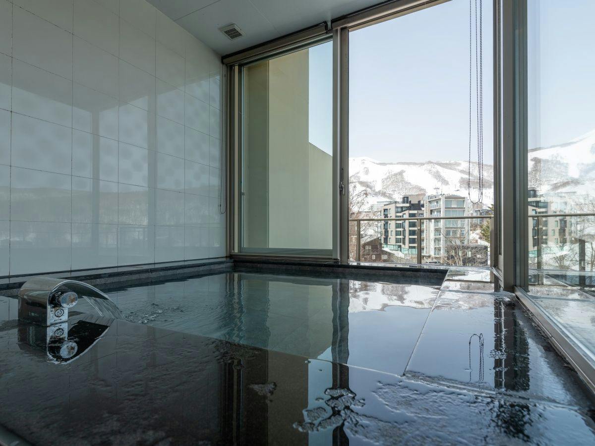 *2BR Penthouse