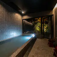 【รอยัลสวีท】