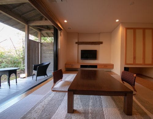 離れ客室：花梨