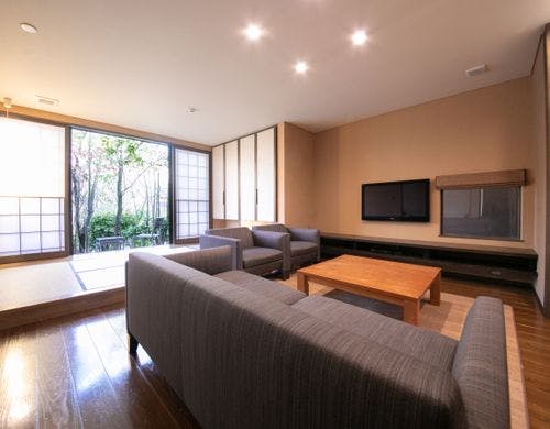 離れ客室：山桃