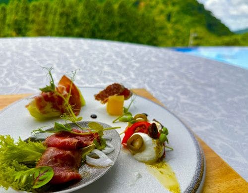 夕食