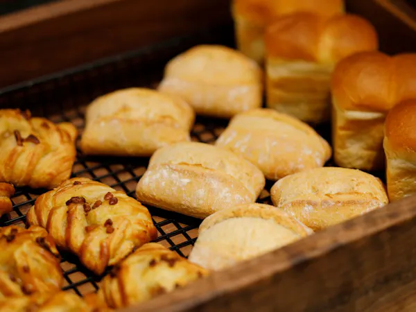 【ご夕食17:30スタート】姉妹ホテルにて加賀料理を堪能/贅を極めた山楽会席付プラン 朝夕2食付