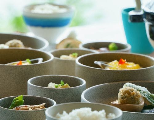 朝食はゆっくりと…。景色もごちそう