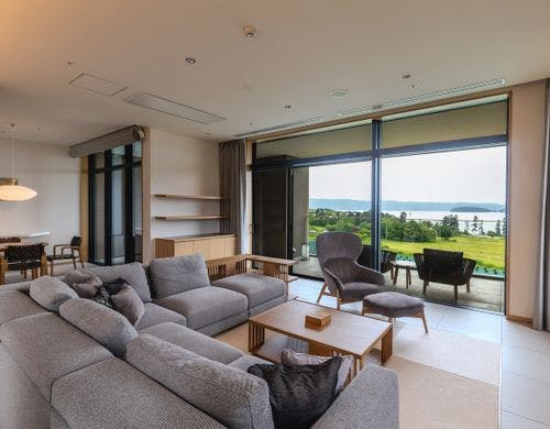 温泉露天風呂付プレミアスイート｜東館